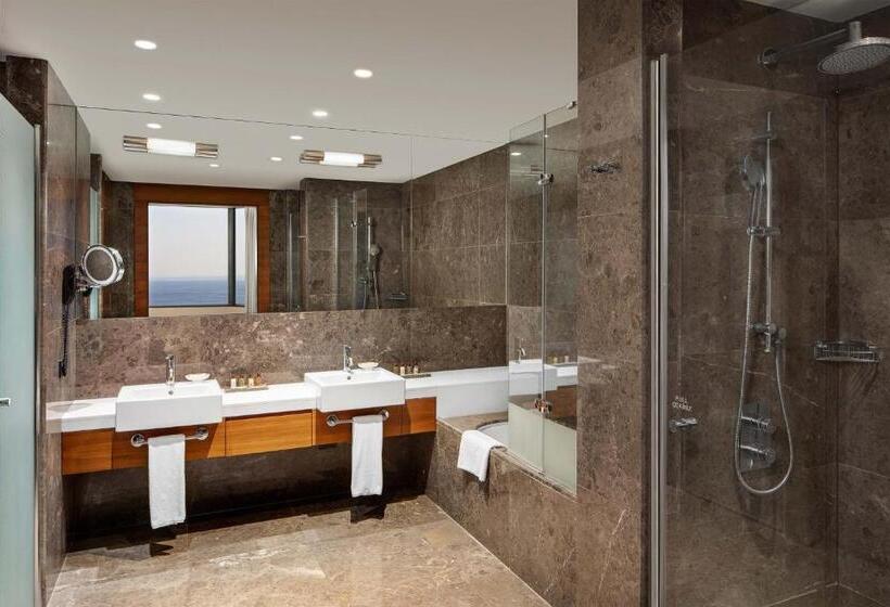 سوئیت کلوب با چشم‌انداز دریا, Sheraton Istanbul Ataköy