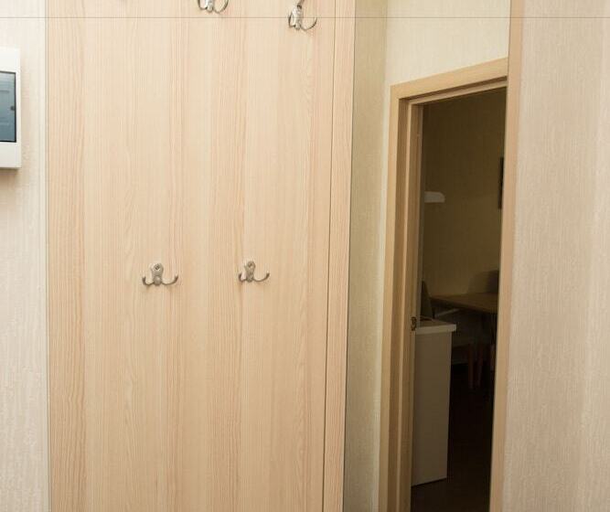 Escritório Deluxe, Panoramic Apartments S16