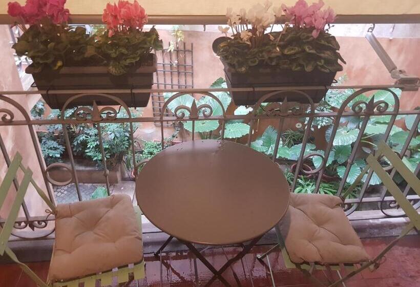اتاق استاندارد با بالکن, Foro Romano Luxury Suites