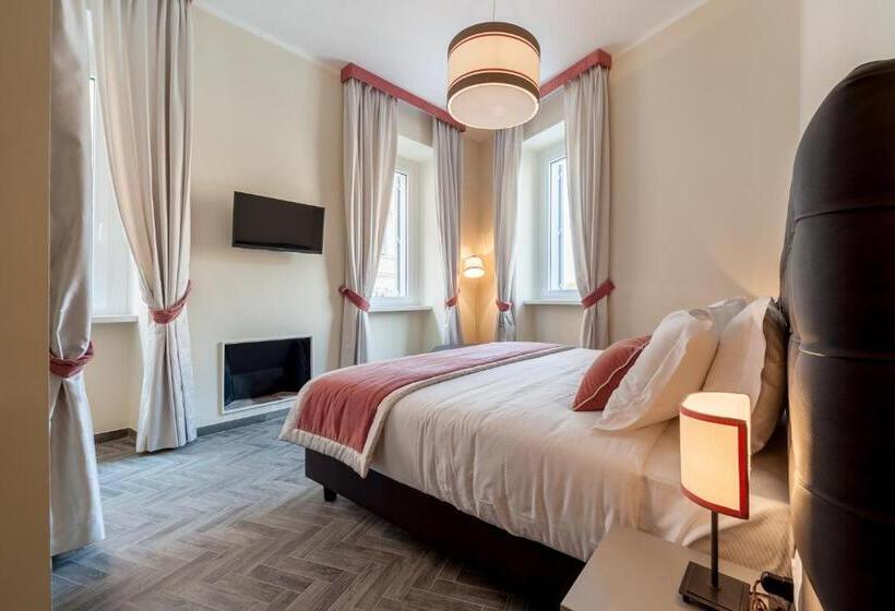 اتاق لوکس با تخت بزرگ, Foro Romano Luxury Suites