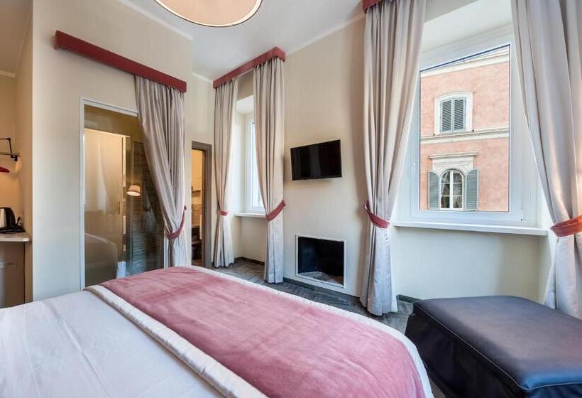 اتاق لوکس با تخت بزرگ, Foro Romano Luxury Suites