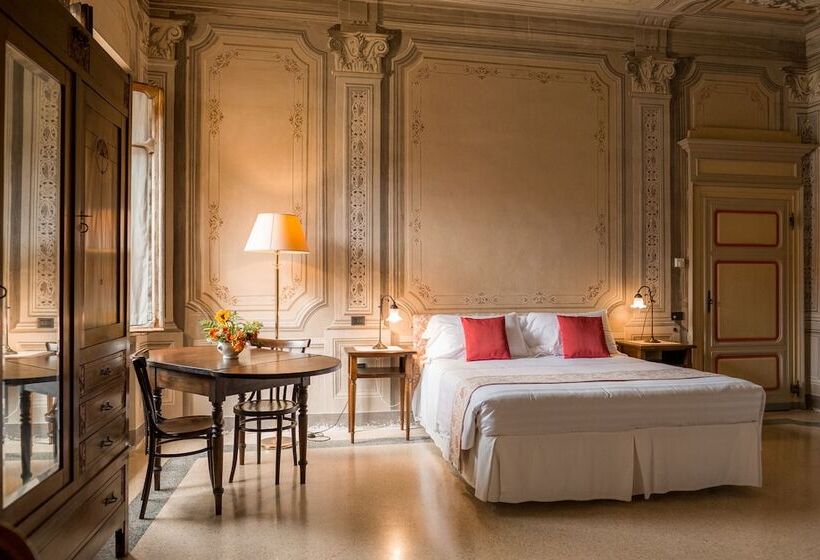 주니어 스위트, Albergo Real Castello