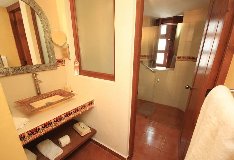 سوییت جونیور, Casa Santa Lucia