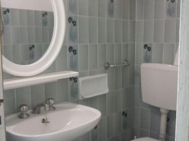 Quarto Quádruplo Estandar, Pensione Berlati