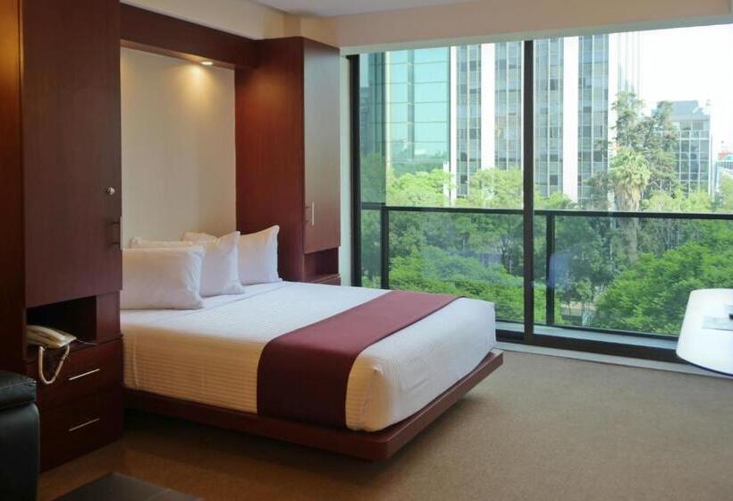 スイート, Suites Capri Reforma ángel 380