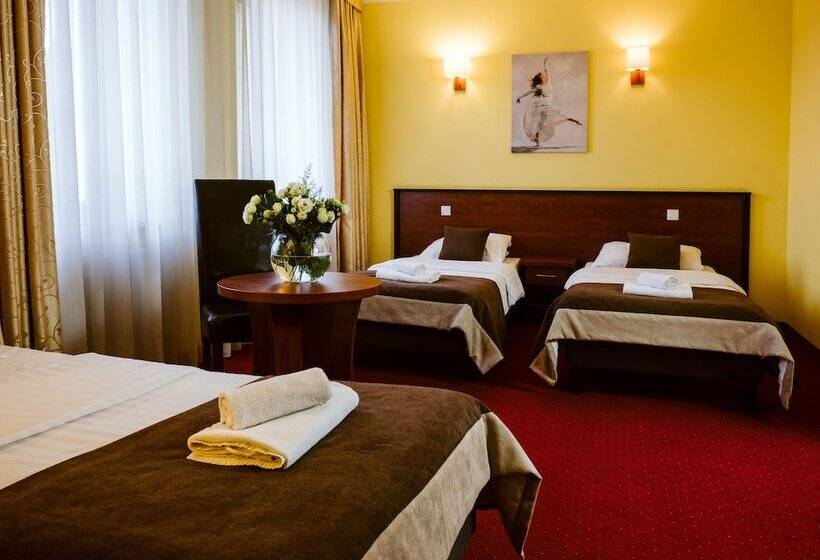 Четырехместный Номер Стандарт, Piotr  Spa & Wellness