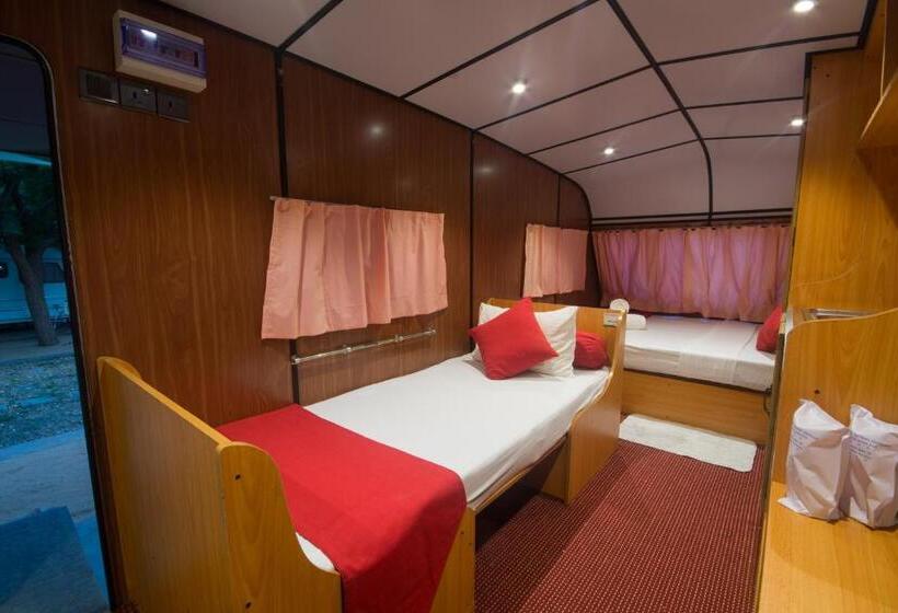 Семейный Номер Вид на Море, Yala Caravan Village