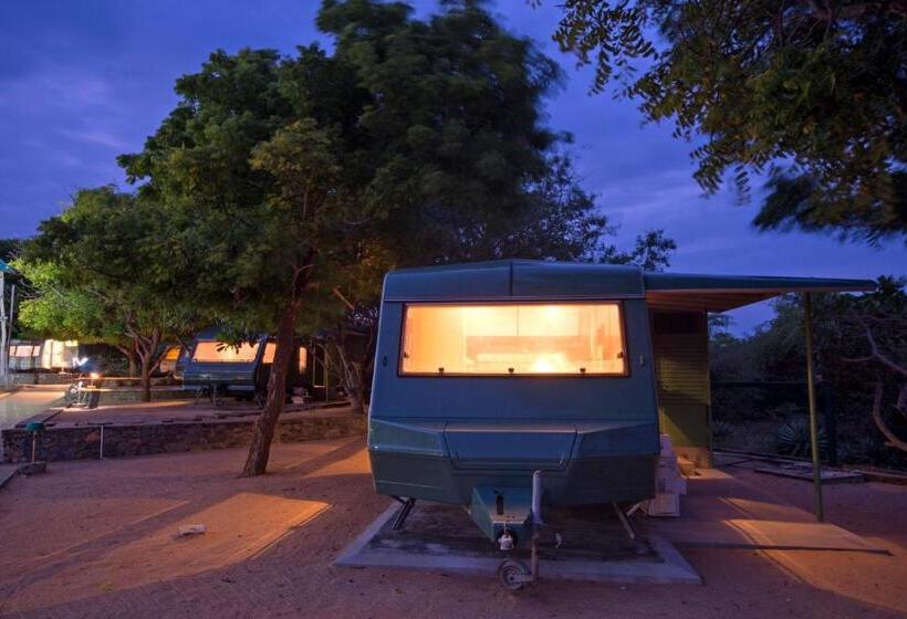 Номер Стандарт Трехместный, Yala Caravan Village