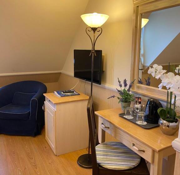 اتاق استاندارد با چشم‌انداز باغ, Rigótanya Relax & Wellness Panzió Bükfürdő