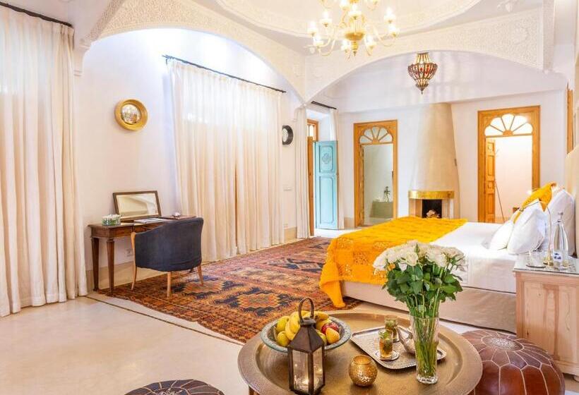 سوئیت با تخت بزرگ, Riad Azahar