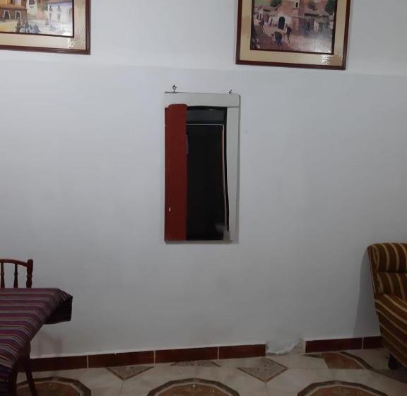 اتاق اکونومی, Hostal Ayllu