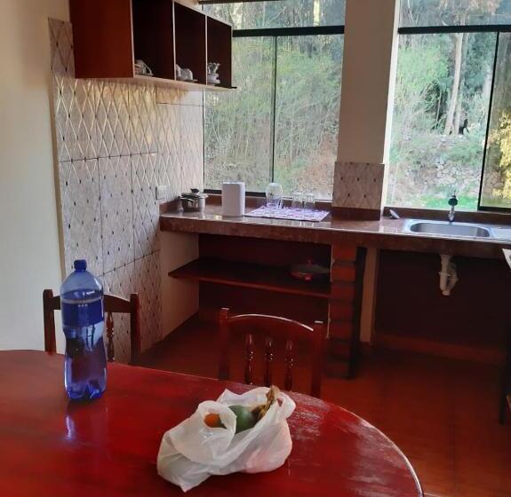 اتاق اکونومی, Hostal Ayllu
