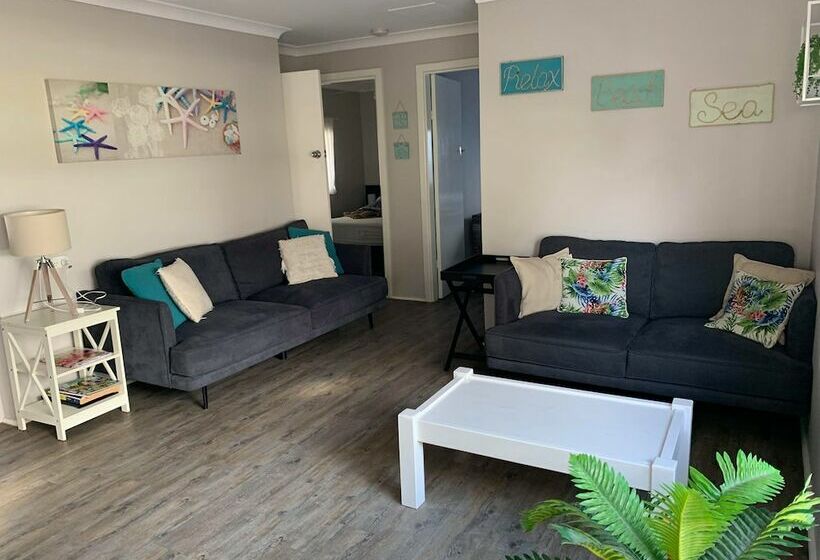 Апартаменты Comfort 2 Спальни, Laguna Lodge Holiday Units