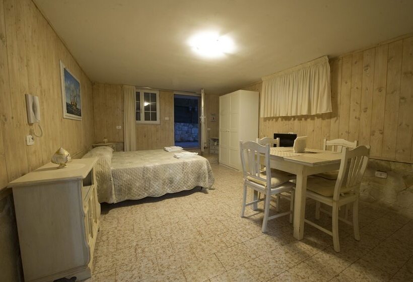 اتاق استاندارد چهار تخته, La Cutizza B&b