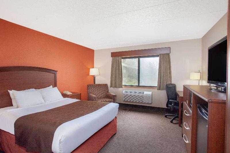 스탠다드 룸 킹사이즈 침대, Americinn By Wyndham Albert Lea