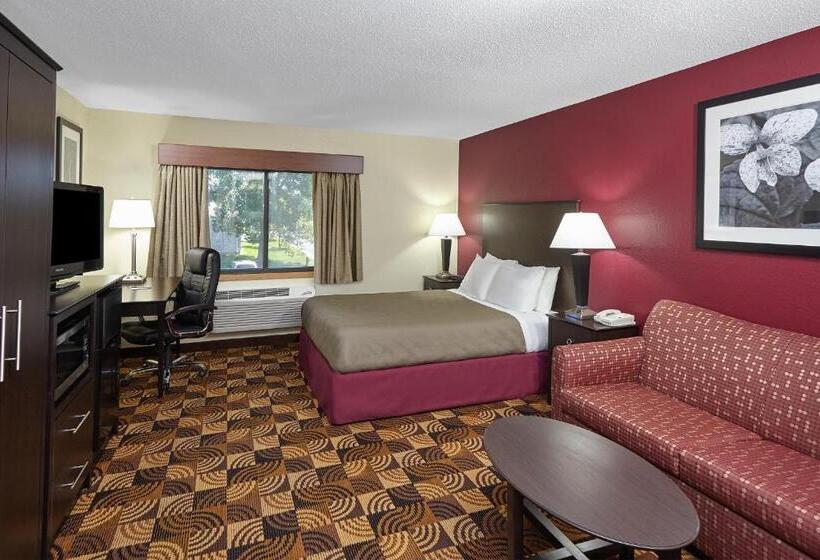 Люкс Deluxe Кровать Кинг, Americinn By Wyndham Elkhorn Near Lake Geneva