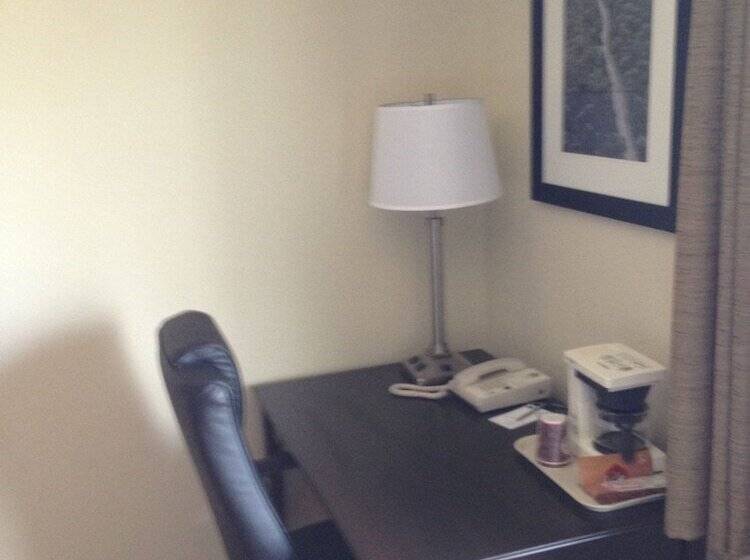 Номер Executive, Americinn By Wyndham Elkhorn Near Lake Geneva
