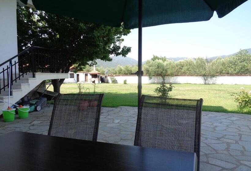 Семейный Номер Классика, Vergina Pension