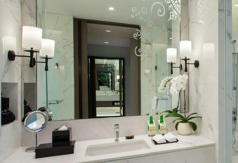 Номер Deluxe Кровать Кинг, Pullman Ciawi Vimala Hills Resort