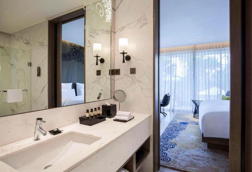 Номер Deluxe, Pullman Ciawi Vimala Hills Resort