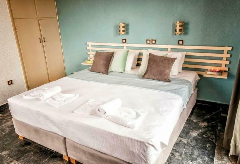 Трехместный Номер Базовый, Sunrise Apartments