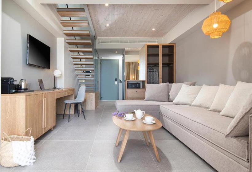 Люкс Боковой Вид на Море, Portes Lithos Luxury Resort