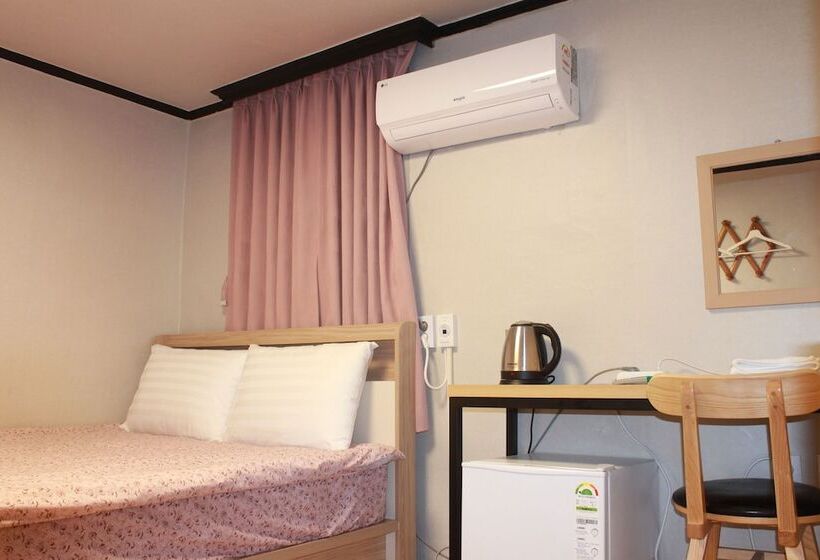 Camera Deluxe, Insadong R Guesthouse