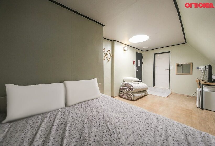 Camera Familiare, Insadong R Guesthouse