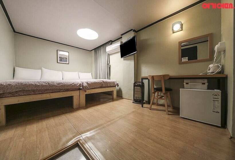 Camera Familiare, Insadong R Guesthouse