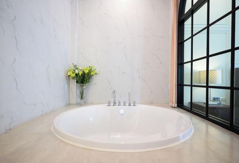 ویلای یک اتاق خوابه با استخر شنا, Villa Seville