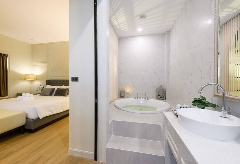 ویلای یک اتاق خوابه با استخر شنا, Villa Seville