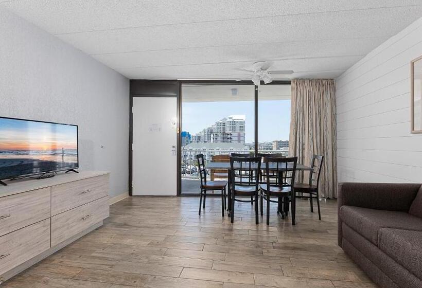 Люкс Боковой Вид на Море, Beau Rivage Beach Resort