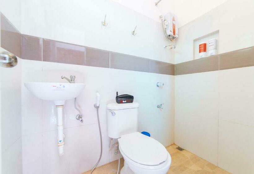 Номер Стандарт, Reddoorz @ Old Buswang Road