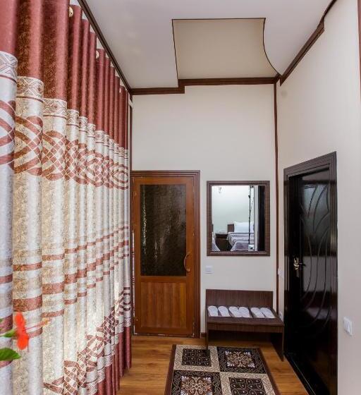اتاق استاندارد سه نفره, Xurshidabonu Guest House