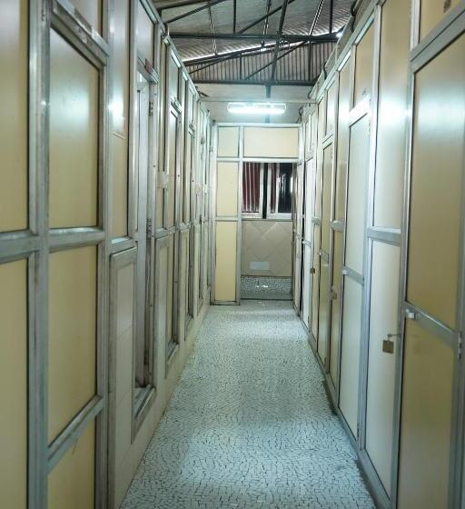 Трехместный Номер Стандарт Совместная Ванная, Sharda Residency
