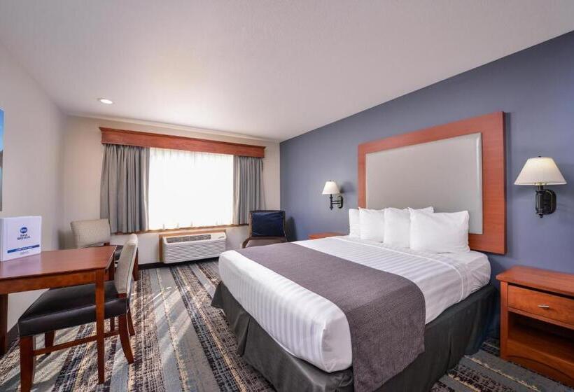 Номер Deluxe с Гидромассажем, Best Western Newberg Inn