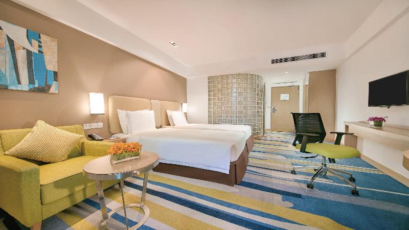 标准间, Holiday Inn Express Fall River North