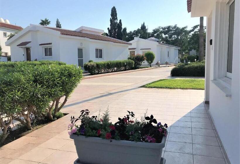 Бунгало Стандарт 3 Спальни, Fig Tree Z Holiday Resort