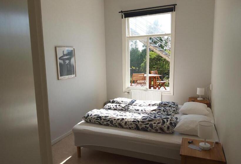 Номер Стандарт, Hunnebergs Gård Hostel & Camping
