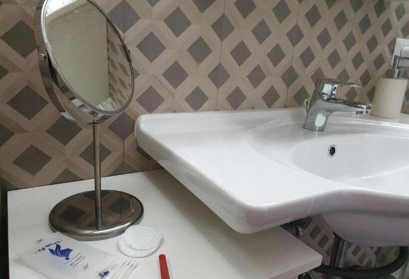 اتاق لوکس, Pinotto Bnb
