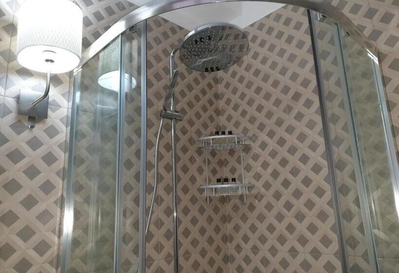 اتاق لوکس, Pinotto Bnb