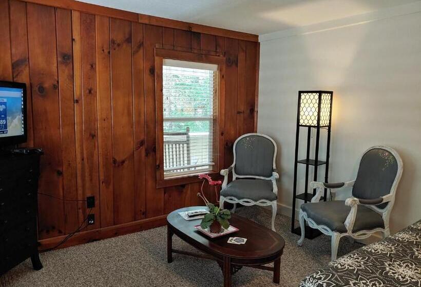 Номер Deluxe, Mckinley Edwards Inn
