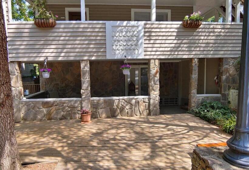 Люкс Повышенной Комфортности, Mckinley Edwards Inn