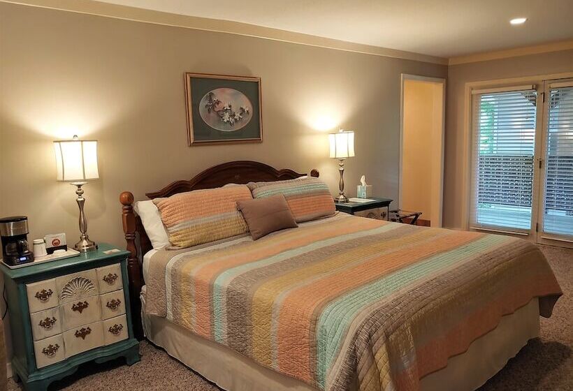 Номер Deluxe, Mckinley Edwards Inn
