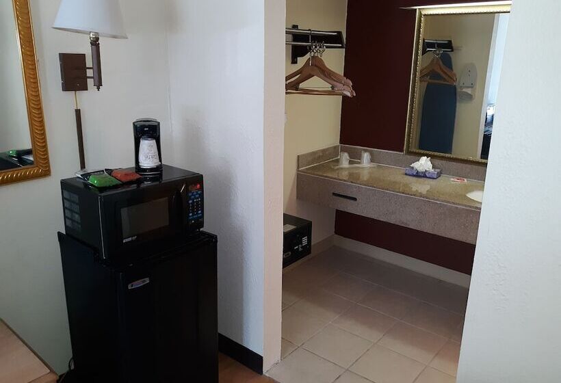 스위트, Budgetel Inn   Phenix City