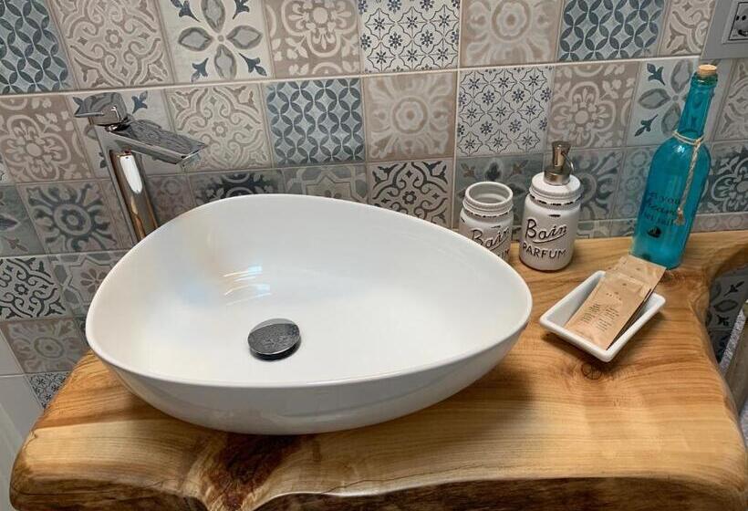 Quarto Deluxe, Rosamare