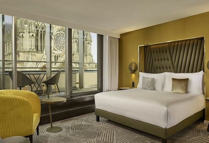 Полулюкс с Видом, La Caserne Chanzy Hotel & Spa, Autograph Collection