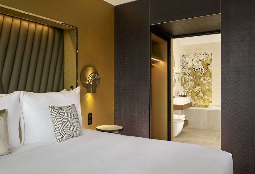 Полулюкс с Видом, La Caserne Chanzy Hotel & Spa, Autograph Collection
