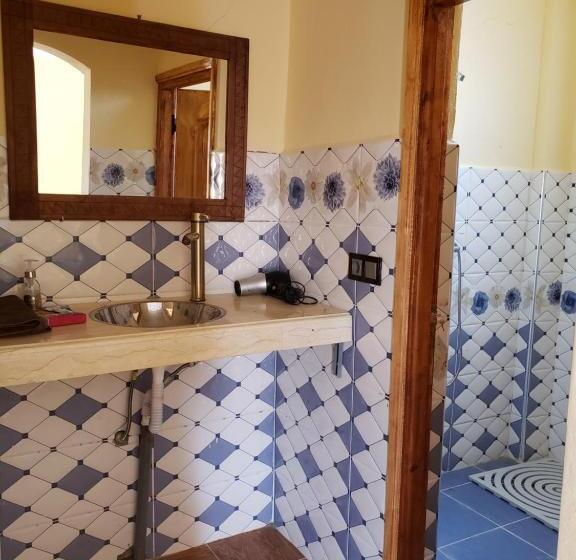 Четырехместный Номер Стандарт, Riad Hotel Les Flamants