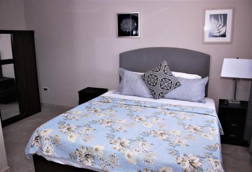 Deluxe Suite King Bed, Lady M Guest House